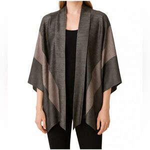 The Kynah Pleated Versatile Jacket Top